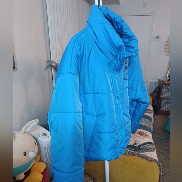 Disney Exclusive STITCH Women's Blue Puffer Jacket, size M, New 💖 No Tags - Picture 3 of 15